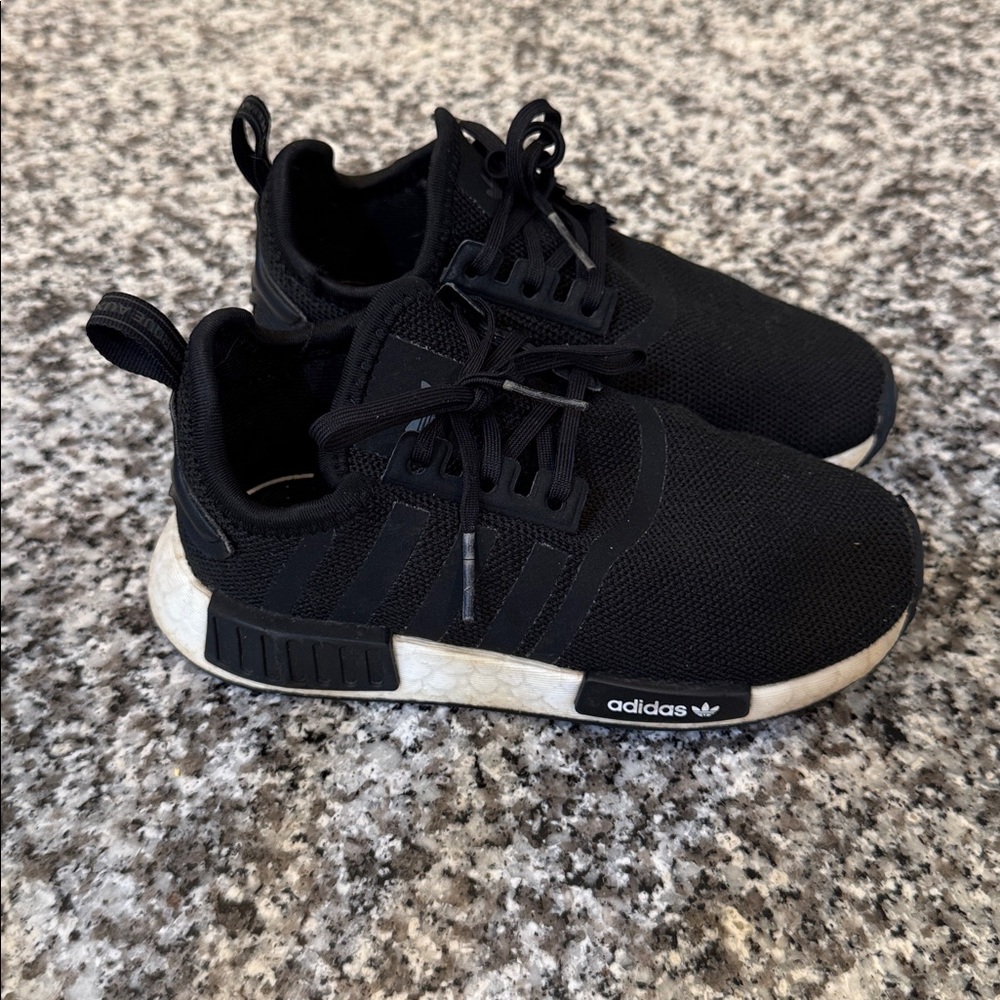 Toddler boy adidas nmd sz.10